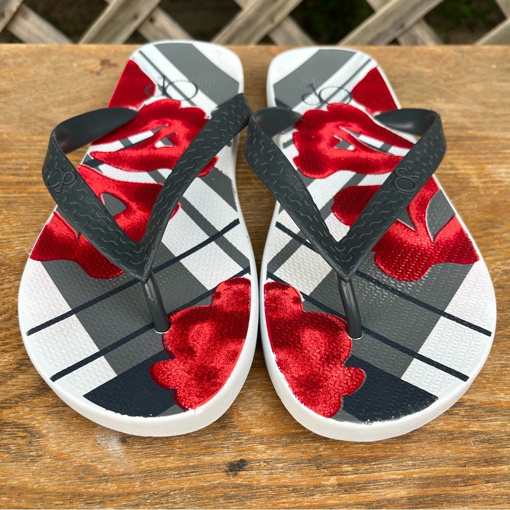 OP Red and Black Sandals with Hawaiian Design size 9/10